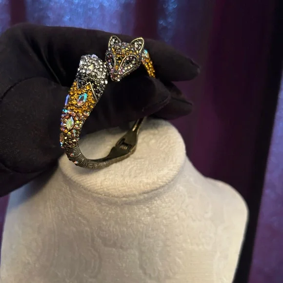 Betsey Johnson Surreal Forest Fox Design Rhinestone Bracelet - Picture 1 of 2
